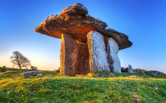 Portal dolmen