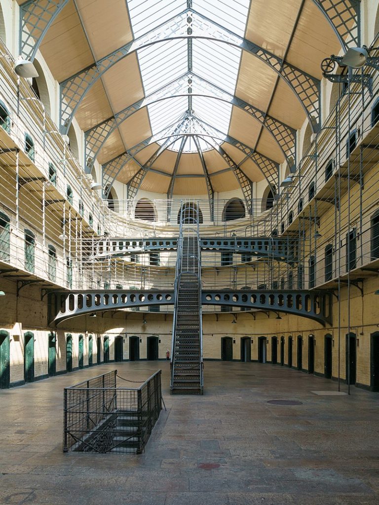 800px-Kilmainham_Gaol_Main_Hall_2016-06-03