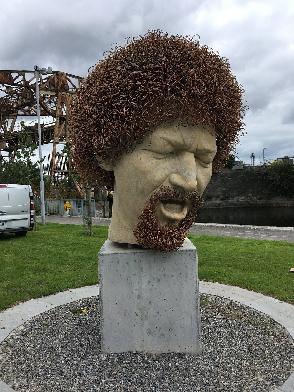 luke-kelly-sculpture