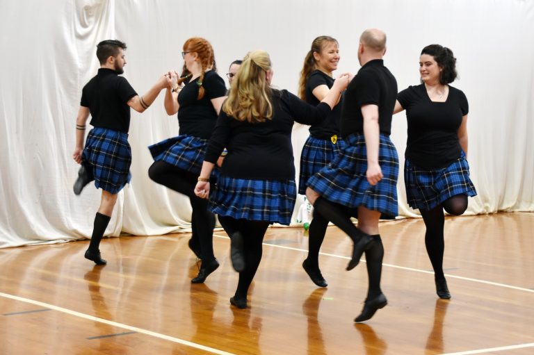 Bluegrass-Ceili-Academy-Ceili-Dancing