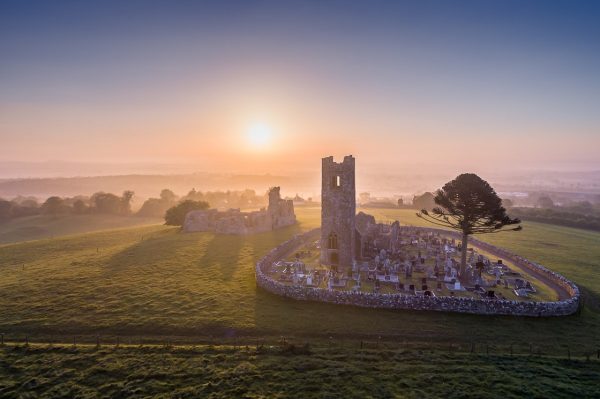 The Hill of Slane: A Sacred Fire, A Lost King, and the Shadows of Time ...