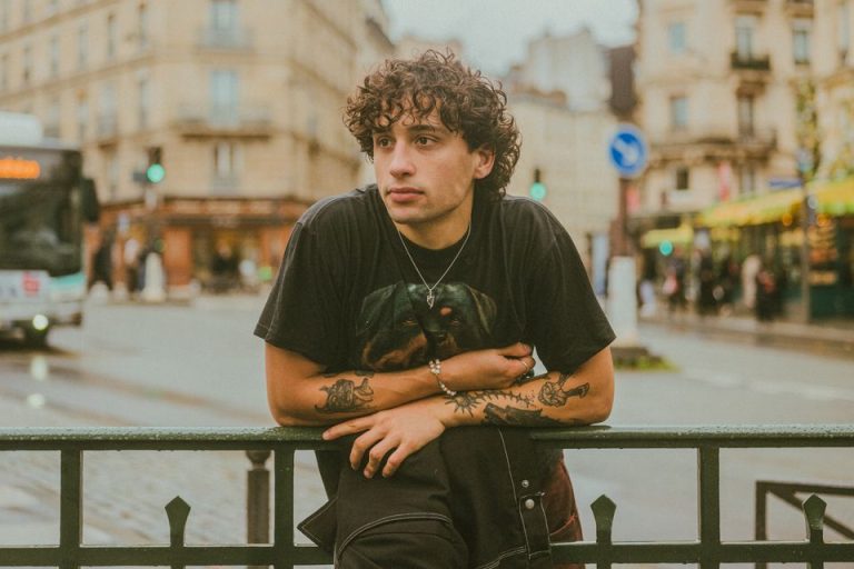 KhakiKid: Unpacking Dublin's Genre-Bending Sensation -
