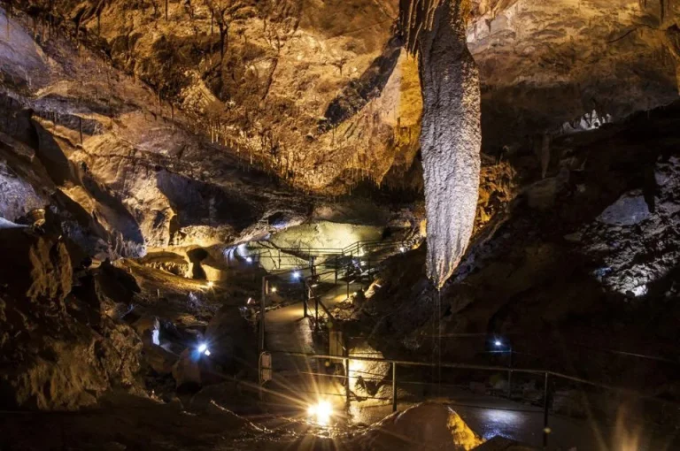 caves in ireland