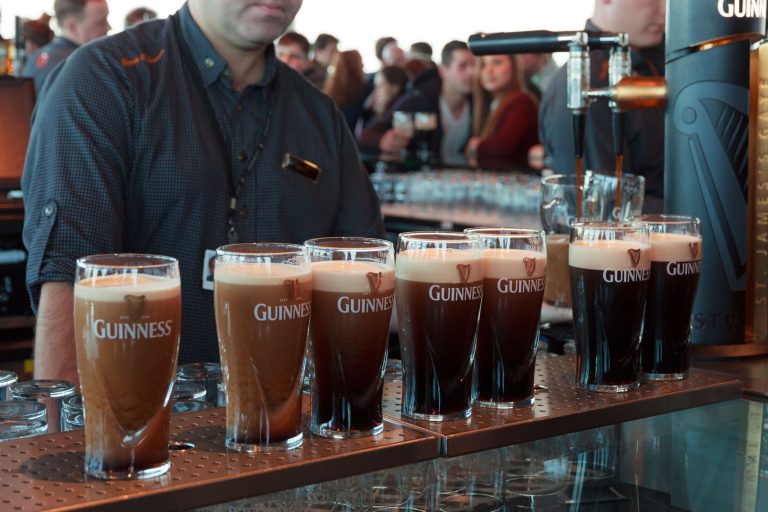 Ireland-Dublin-GuinnessBrewery-Pints_SS_-scaled