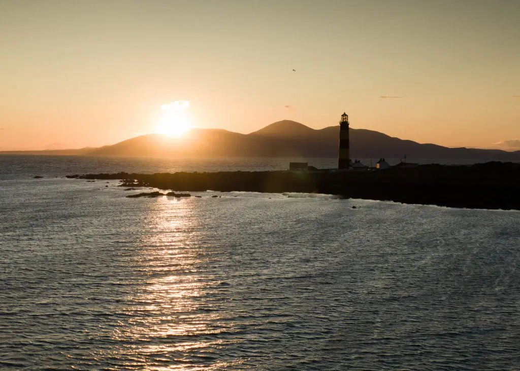 lighthouses ireland visit