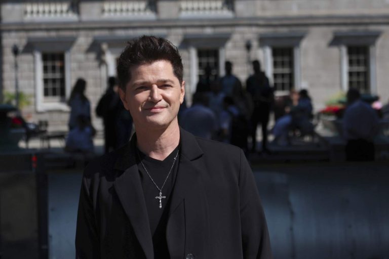 AI Music Copyright Infringement: Irish Artists Fight 'Soundalike Slop' at the Dáil